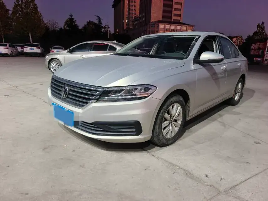 2019 VOLKSWAGEN LAVIDA view 1