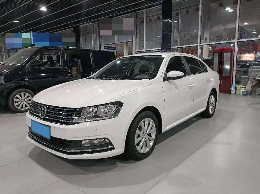 2018 VOLKSWAGEN LAVIDA view 1