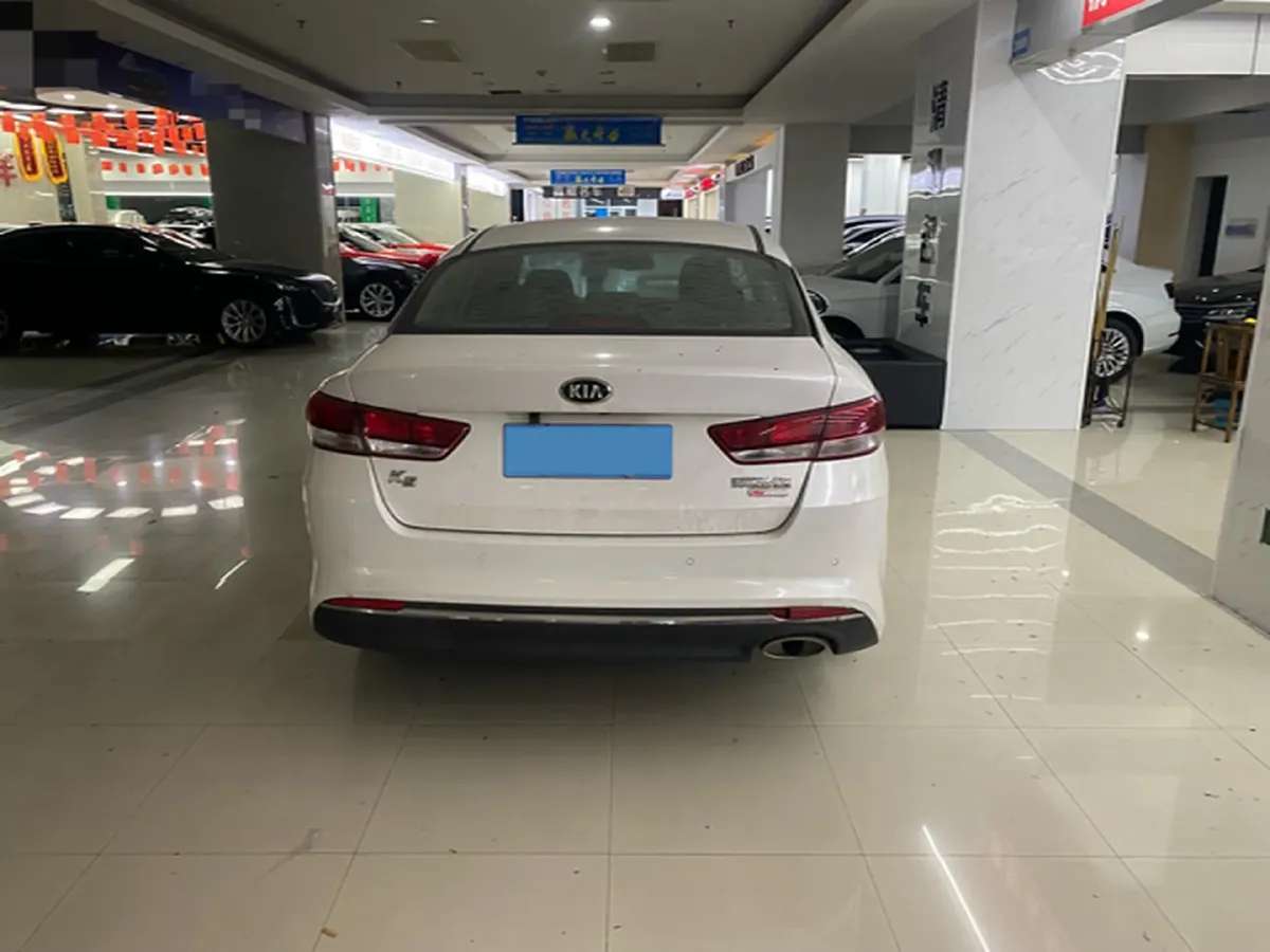 2016 Kia K5 2.0L 161HP L4 6AT,autocango,china used car exporter,china ev exporter,chinese used car exporter,chinese used ev exporter