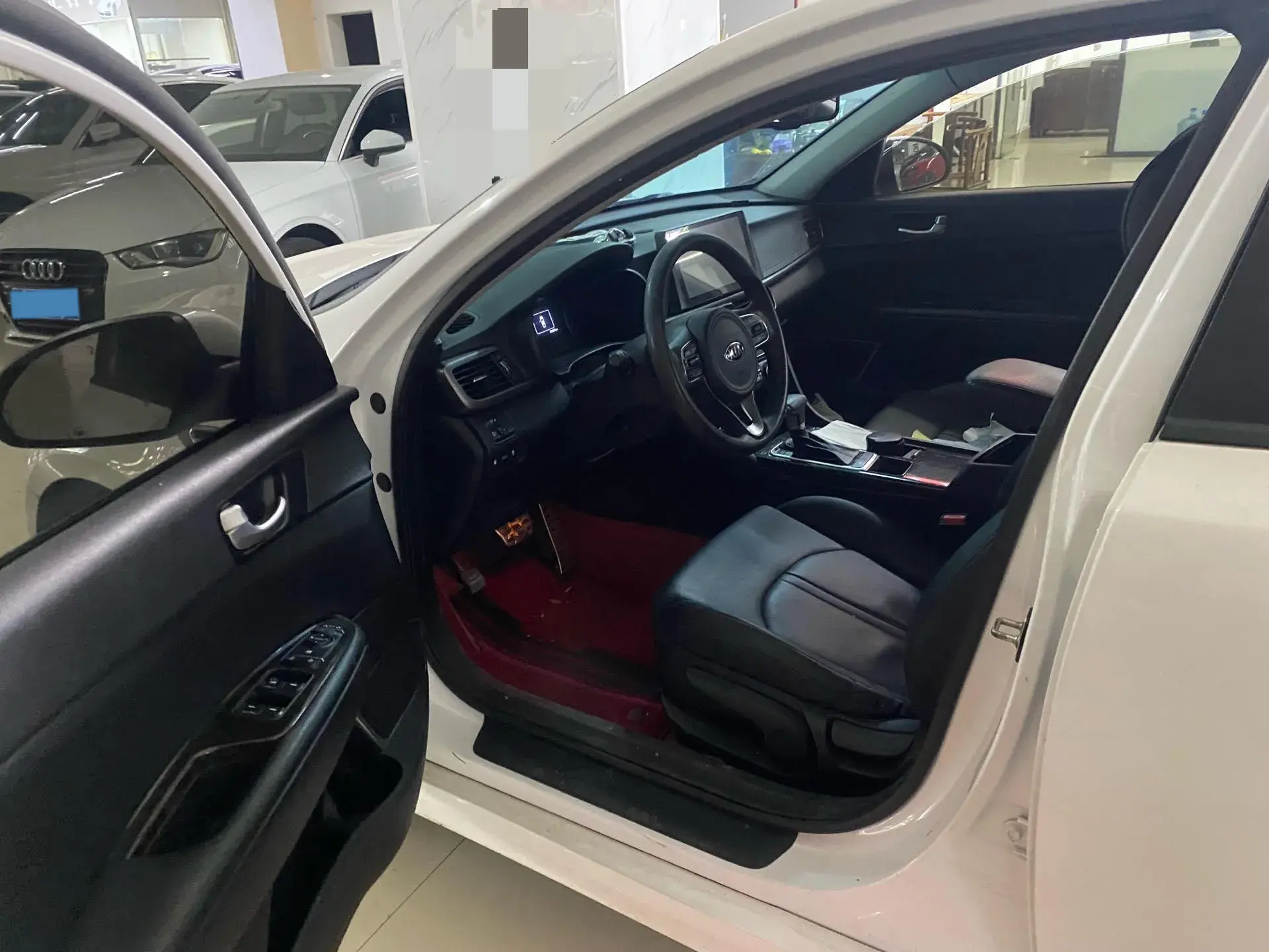 2016 KIA K5 thumbnail 4