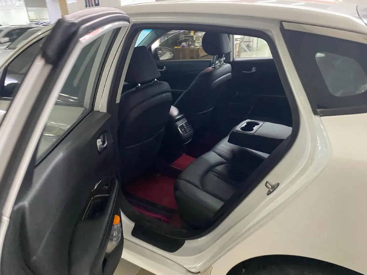 2016 Kia K5 2.0L 161HP L4 6AT,autocango,china used car exporter,china ev exporter,chinese used car exporter,chinese used ev exporter