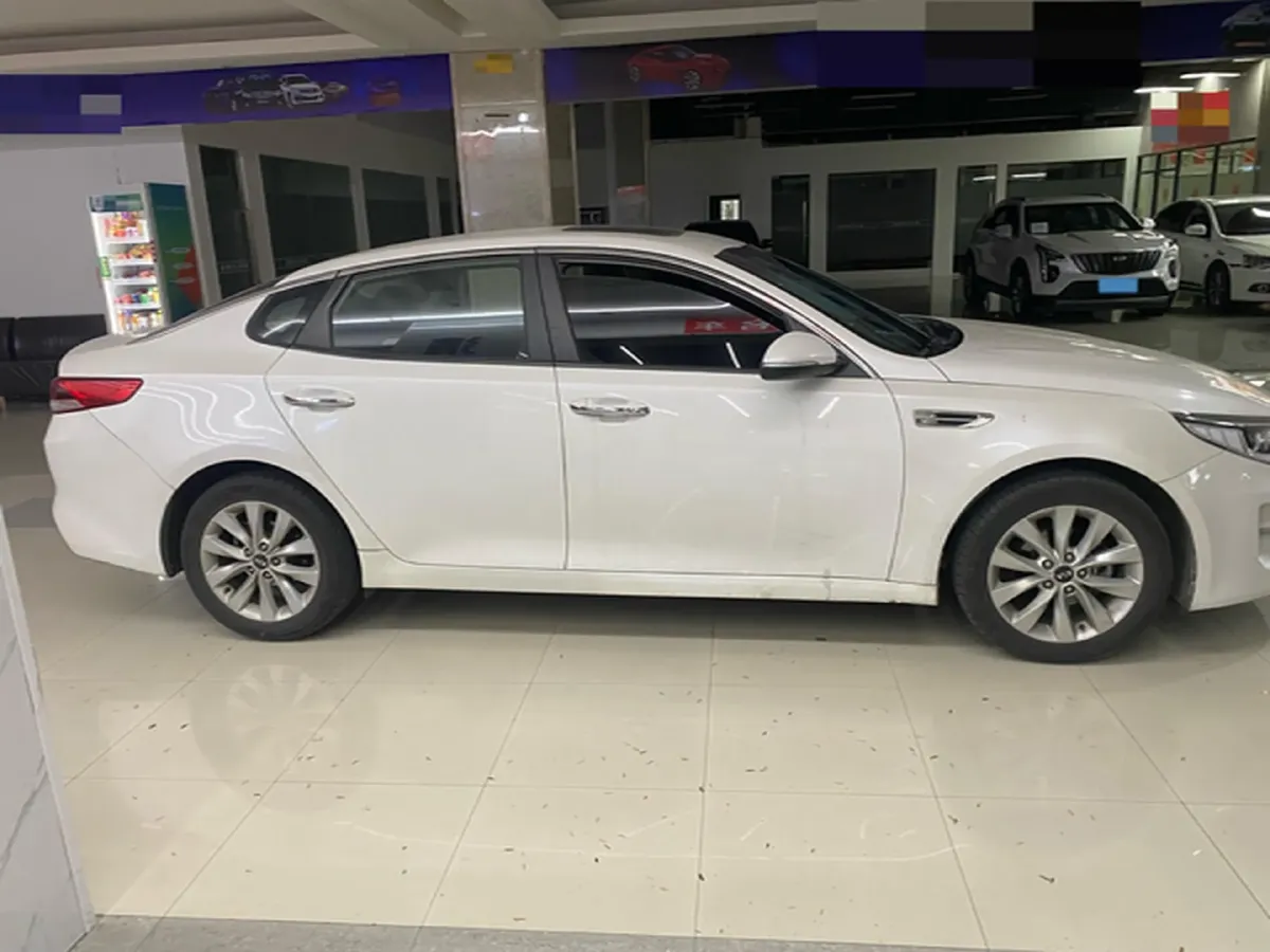 2016 Kia K5 2.0L 161HP L4 6AT,autocango,china used car exporter,china ev exporter,chinese used car exporter,chinese used ev exporter