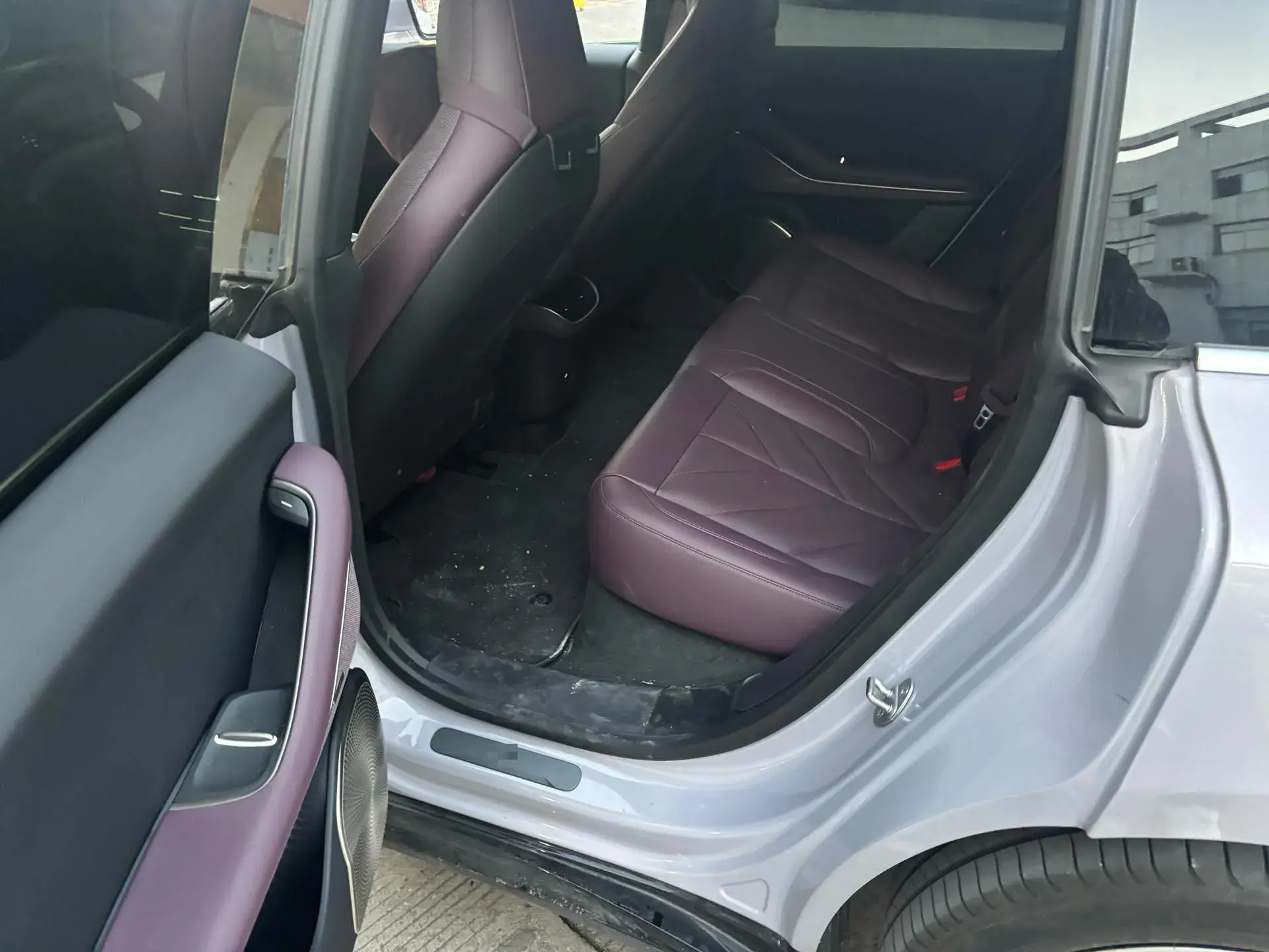 2025 NIO ET5 thumbnail 3