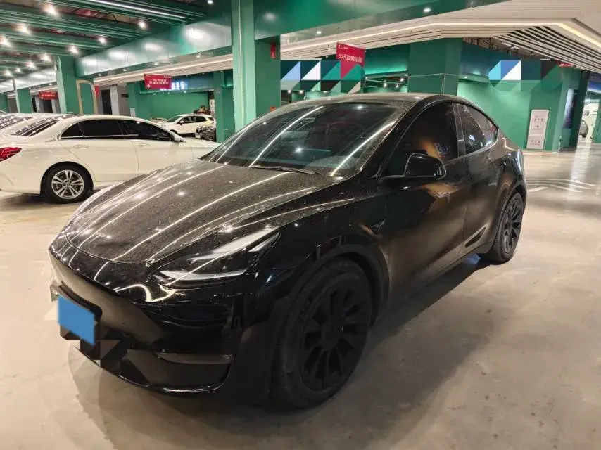 2021 TESLA MODEL view 1