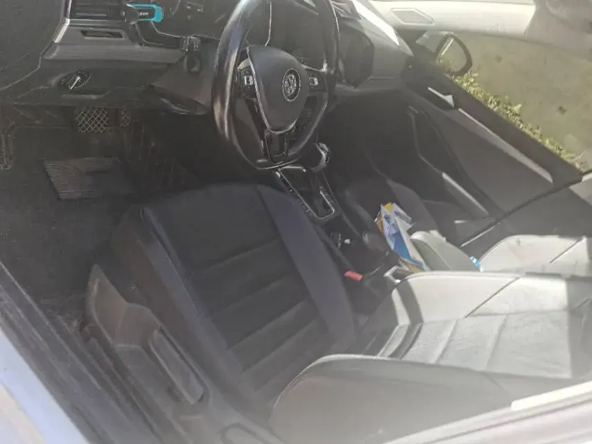 2019 VOLKSWAGEN SAGITAR thumbnail 4