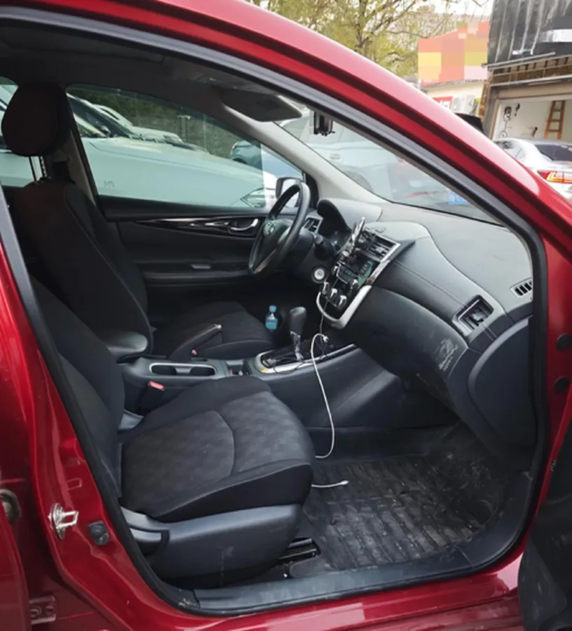 2021 Nissan Tiida 1.6L 122HP L4 CVT,autocango,china used car exporter,china ev exporter,chinese used car exporter,chinese used ev exporter