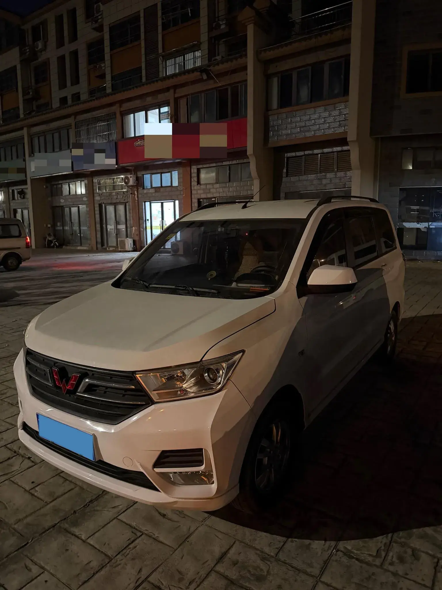 2018 WULING HONGGUANG view 1