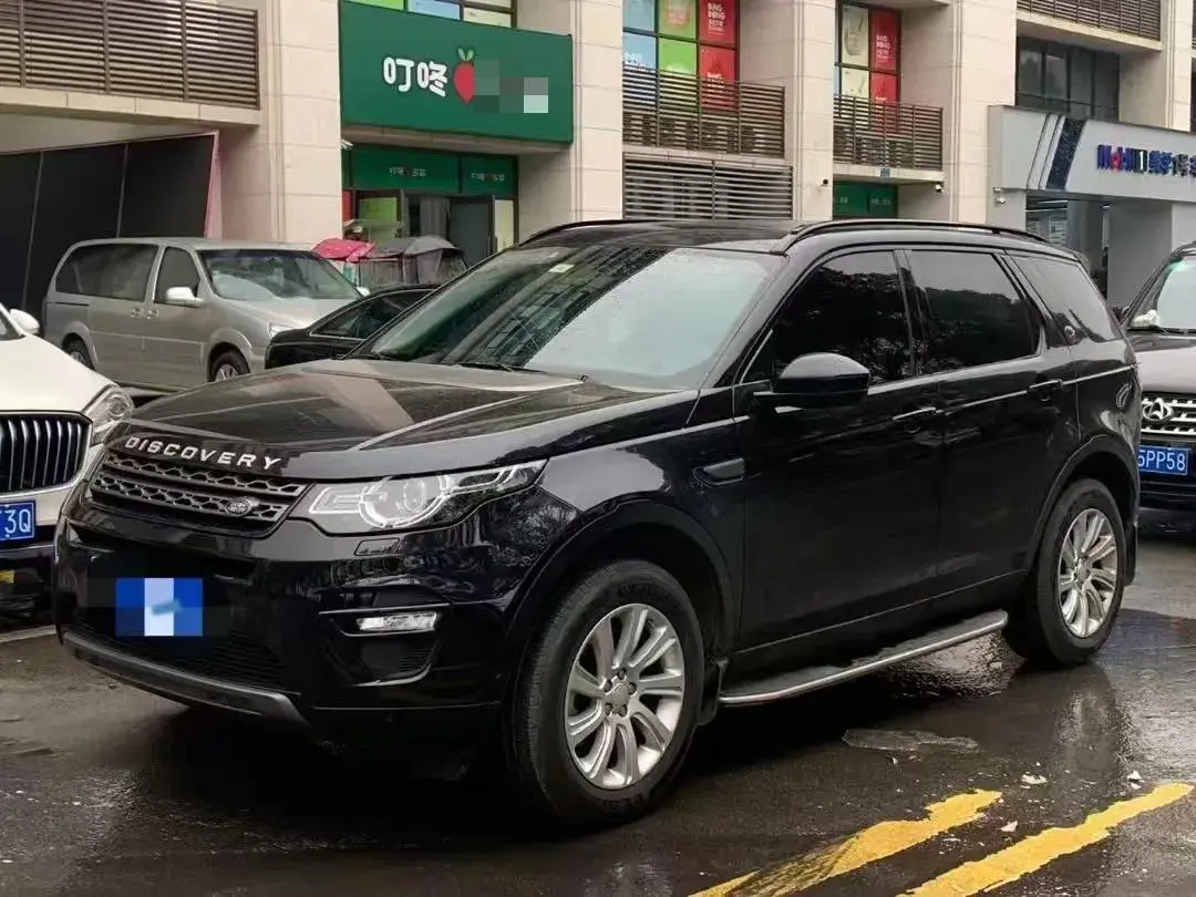 2019 LAND ROVER view 1