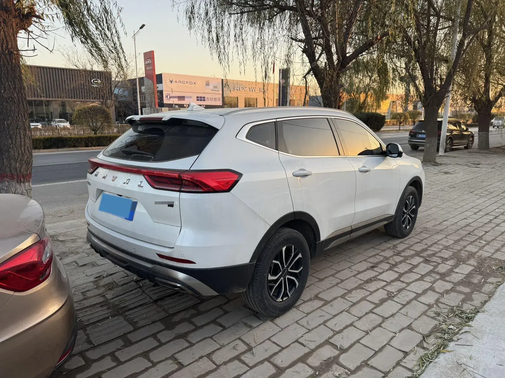 2023 HAVAL H6 thumbnail 4