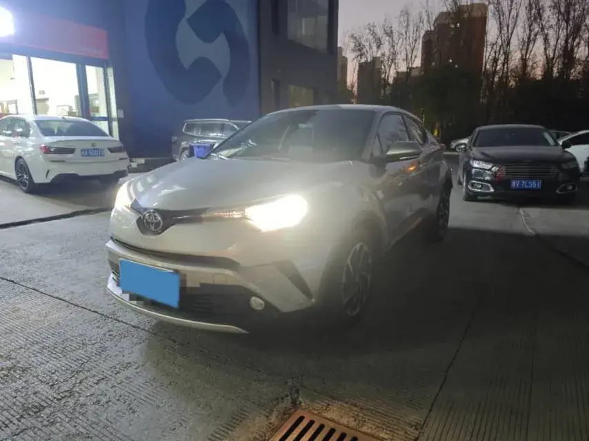 2020 TOYOTA IZOA view 1