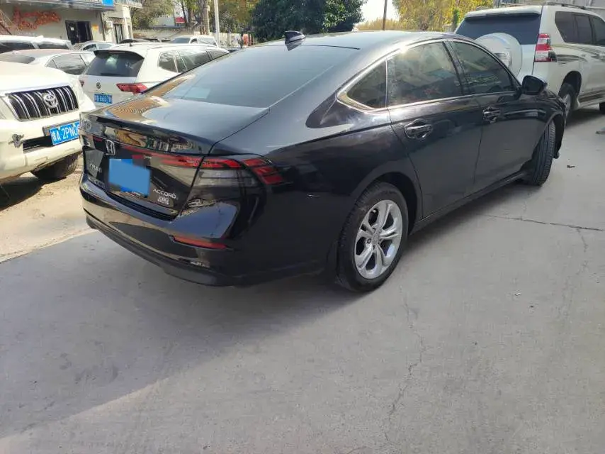 2023 HONDA ACCORD thumbnail 2