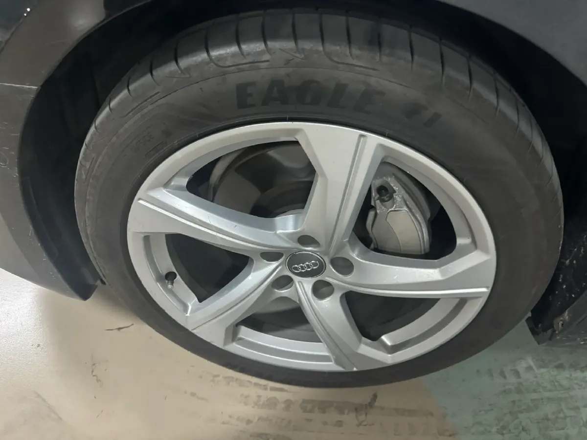 2019 Audi A6L 2.0T 224HP L4 7DCT,autocango,china used car exporter,china ev exporter,chinese used car exporter,chinese used ev exporter