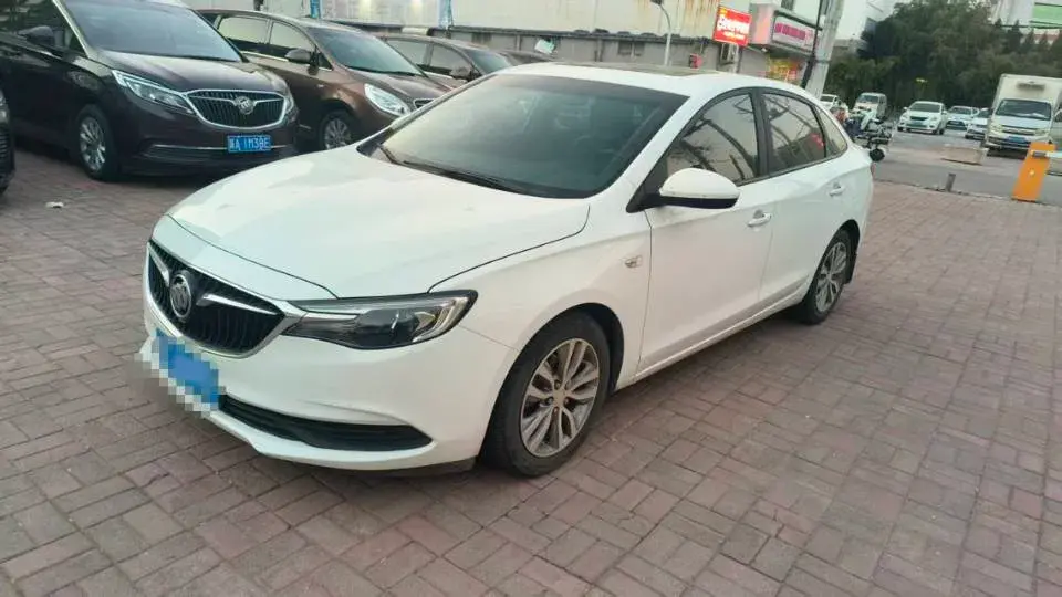 2021 BUICK EXCELLE view 1