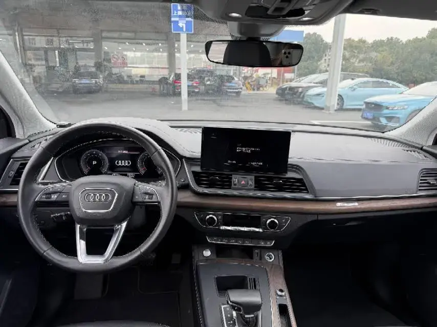 2022 AUDI Q5L thumbnail 4