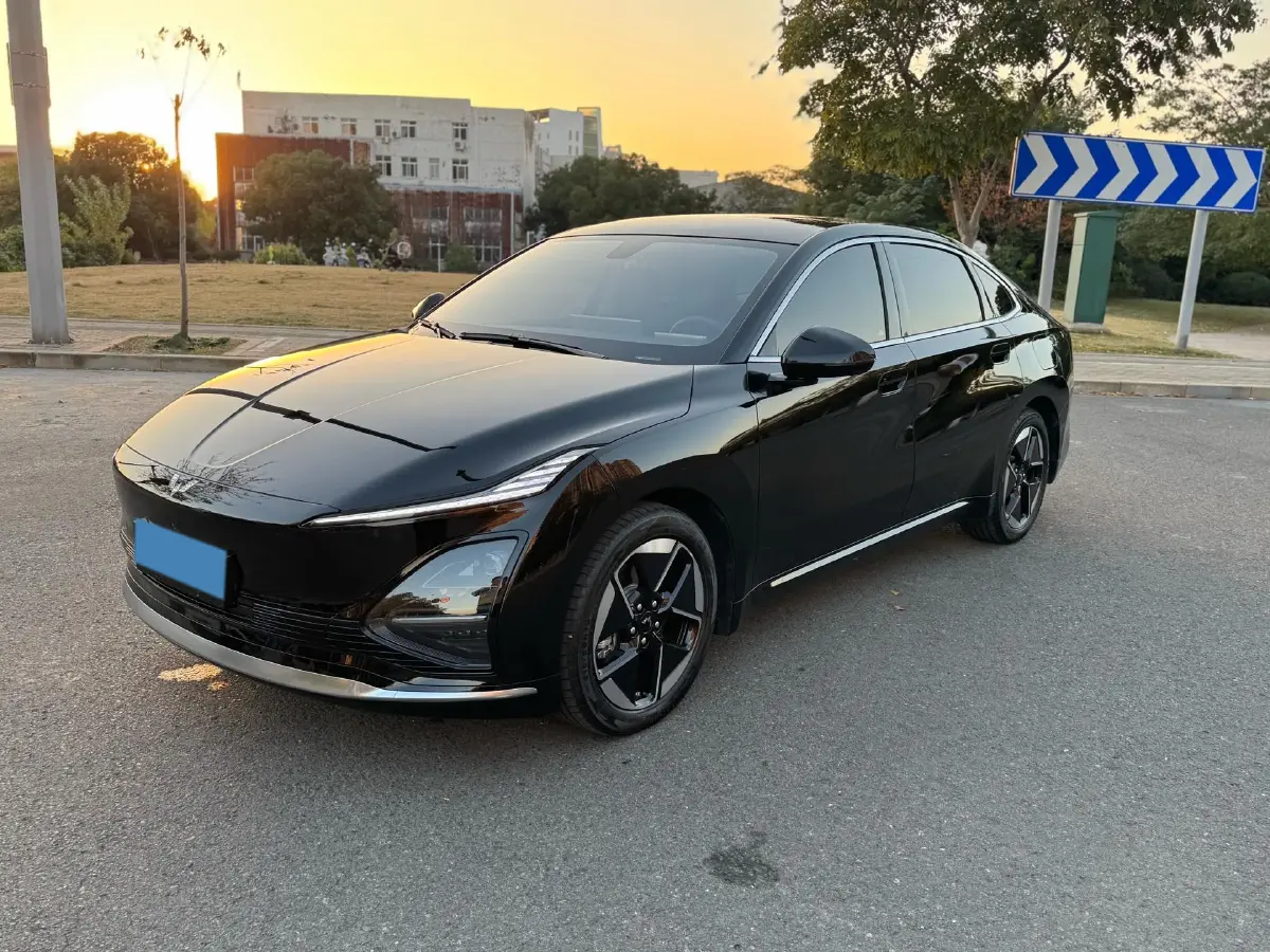 2024 WuLing XingGuang BEV 54.5KWH