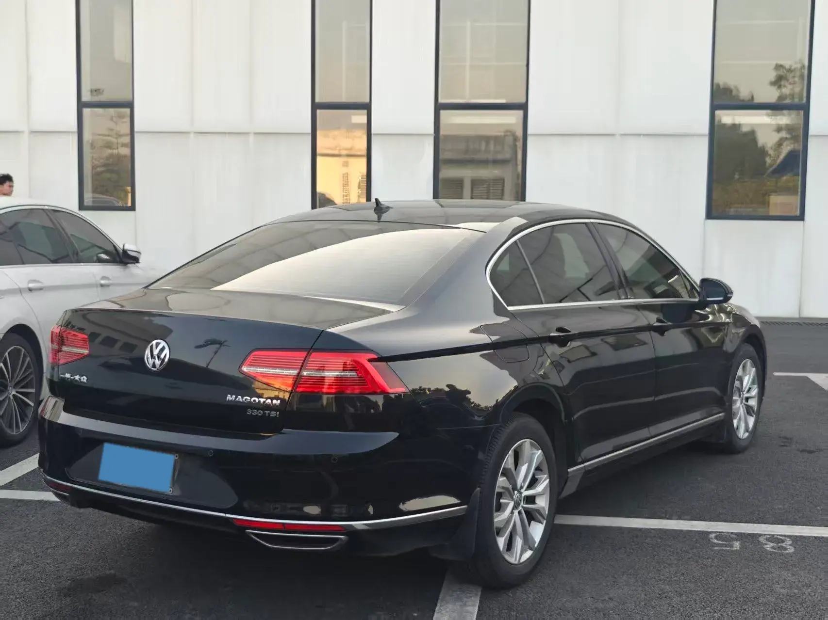 2019 VOLKSWAGEN MAGOTAN thumbnail 4