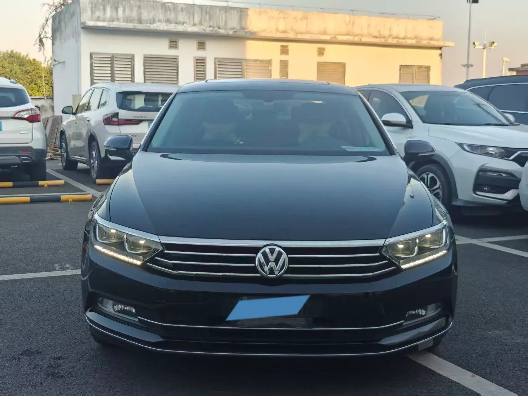 2019 VOLKSWAGEN MAGOTAN thumbnail 2