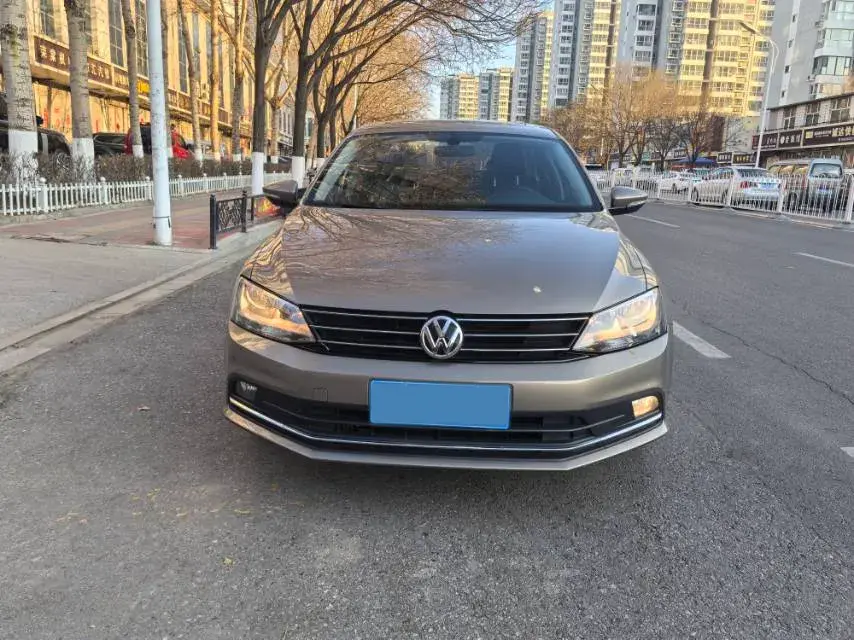 2018 VOLKSWAGEN SAGITAR thumbnail 2