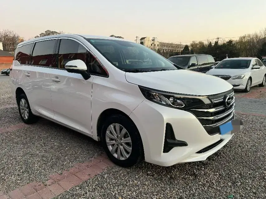 2021 GAC TRUMPCHI thumbnail 3