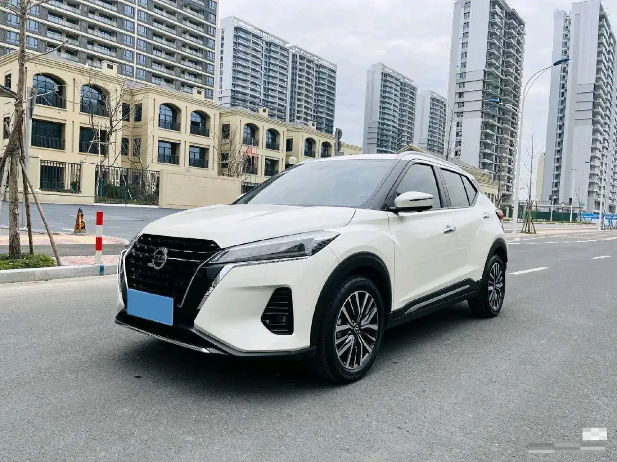 2022 Nissan Kicks 1.5L 122HP L4 CVT