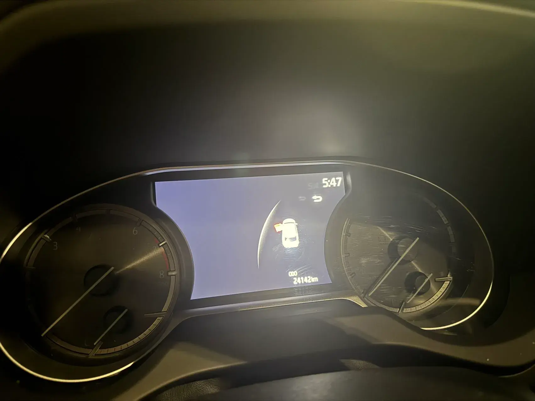 2022 TOYOTA HARRIER thumbnail 2