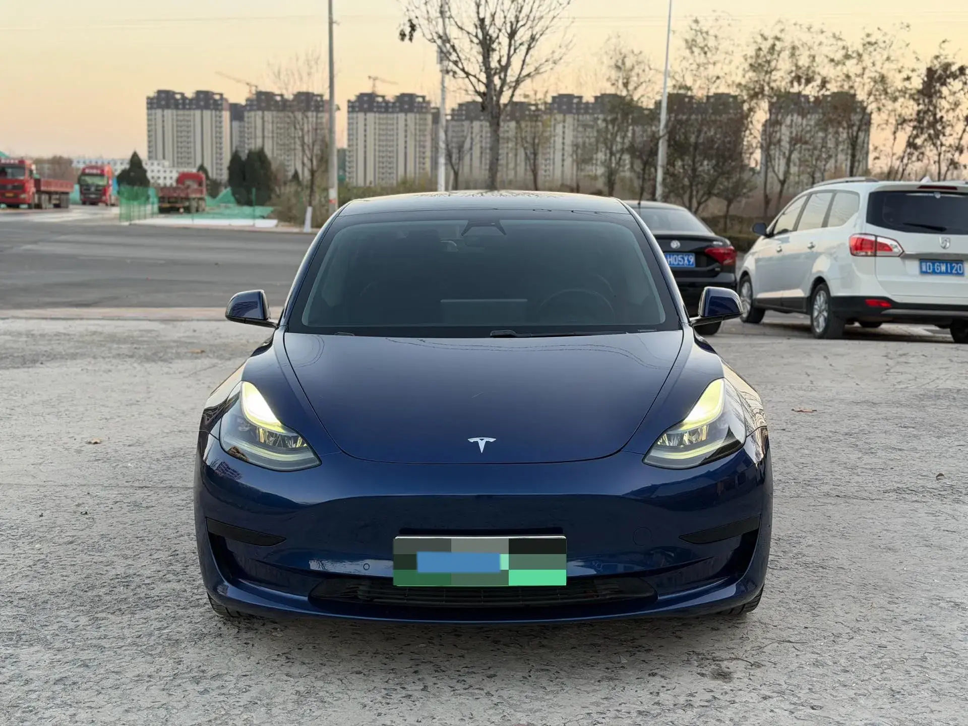 2020 TESLA MODEL thumbnail 2