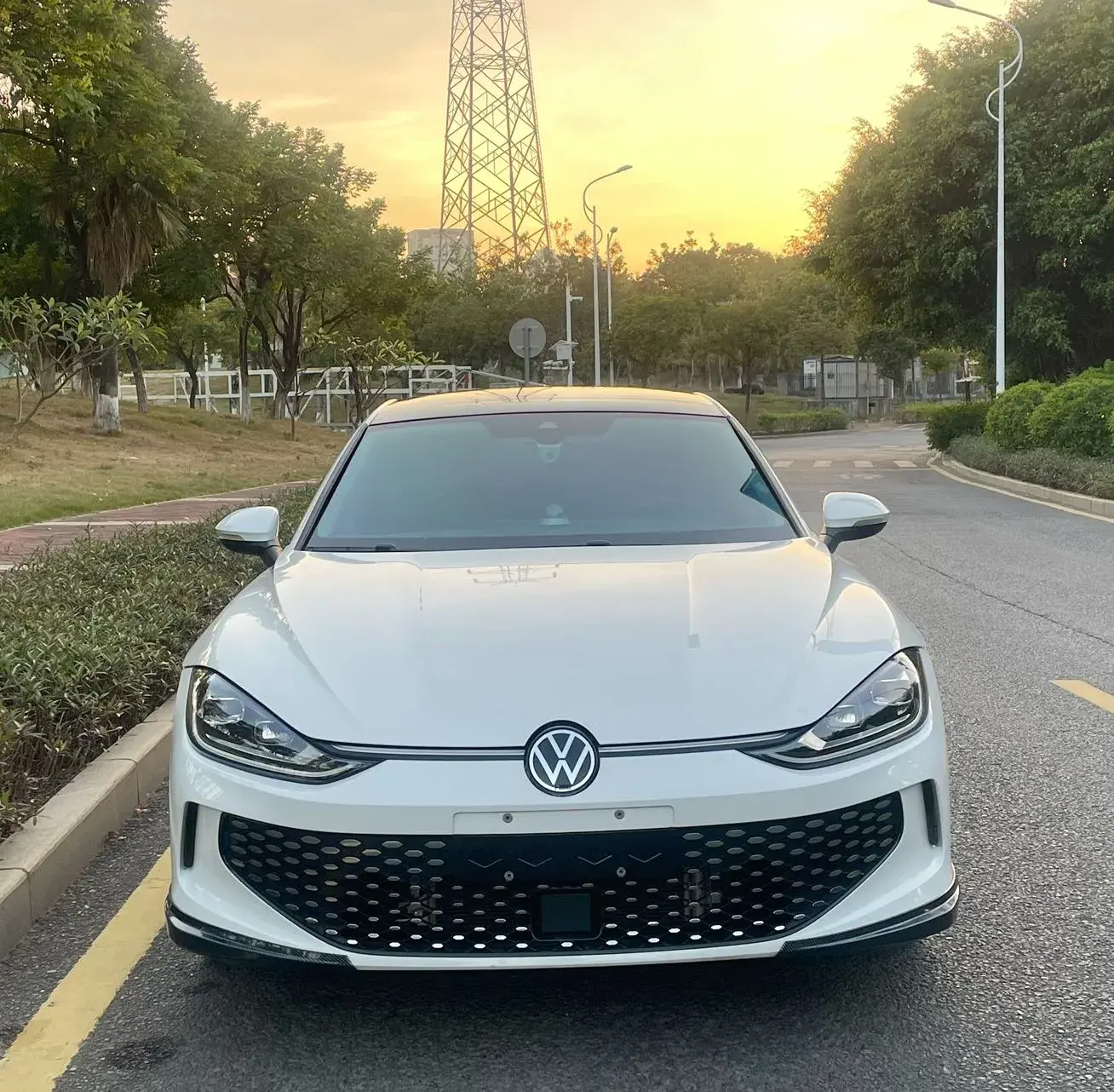 2023 VOLKSWAGEN LAMANDO thumbnail 2