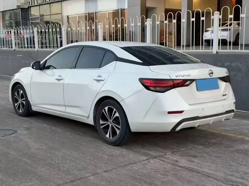 2020 NISSAN SYLPHY thumbnail 3