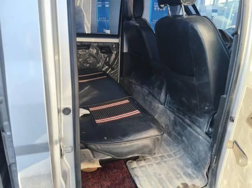 2021 WuLing RongGuang New Truck 1.5L 99HP L4 5MT,autocango,china used car exporter,china ev exporter,chinese used car exporter,chinese used ev exporter