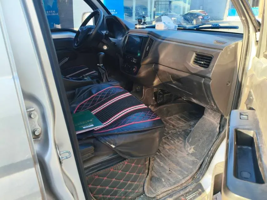 2021 WuLing RongGuang New Truck 1.5L 99HP L4 5MT,autocango,china used car exporter,china ev exporter,chinese used car exporter,chinese used ev exporter