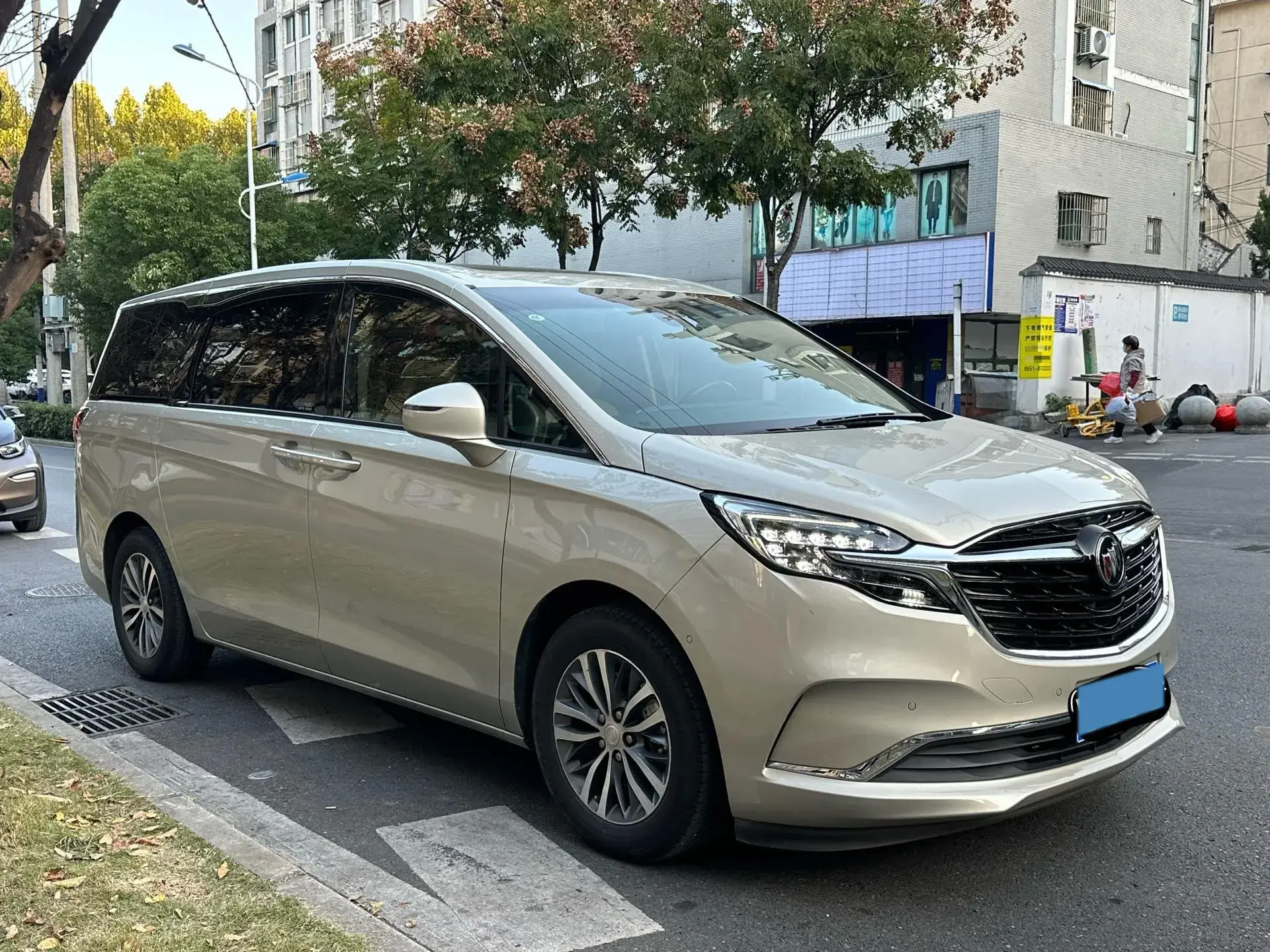 2021 BUICK GL8 thumbnail 3