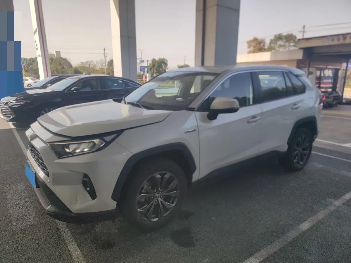 2023 Toyota RAV4 Hybird E+ 2.5L 180HP L4 E-CVT PHEV 15.984KWH,autocango,china used car exporter,china ev exporter,chinese used car exporter,chinese used ev exporter