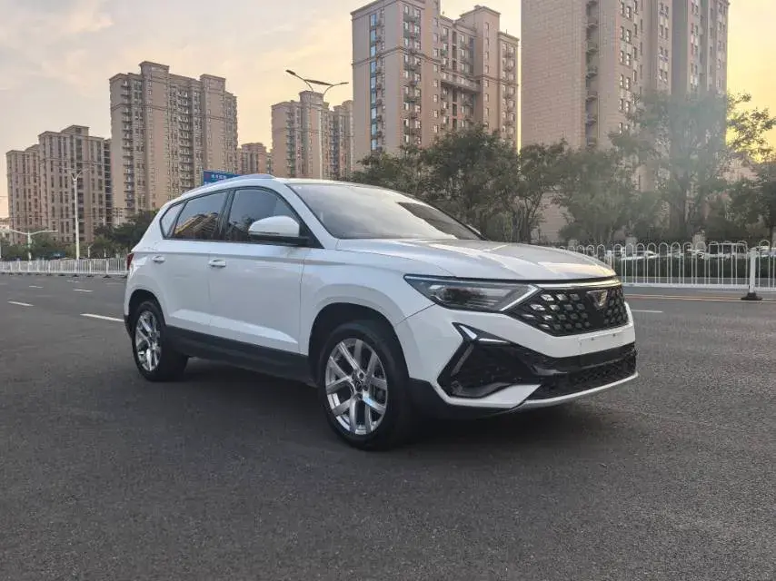 2023 JETTA VS5 thumbnail 2