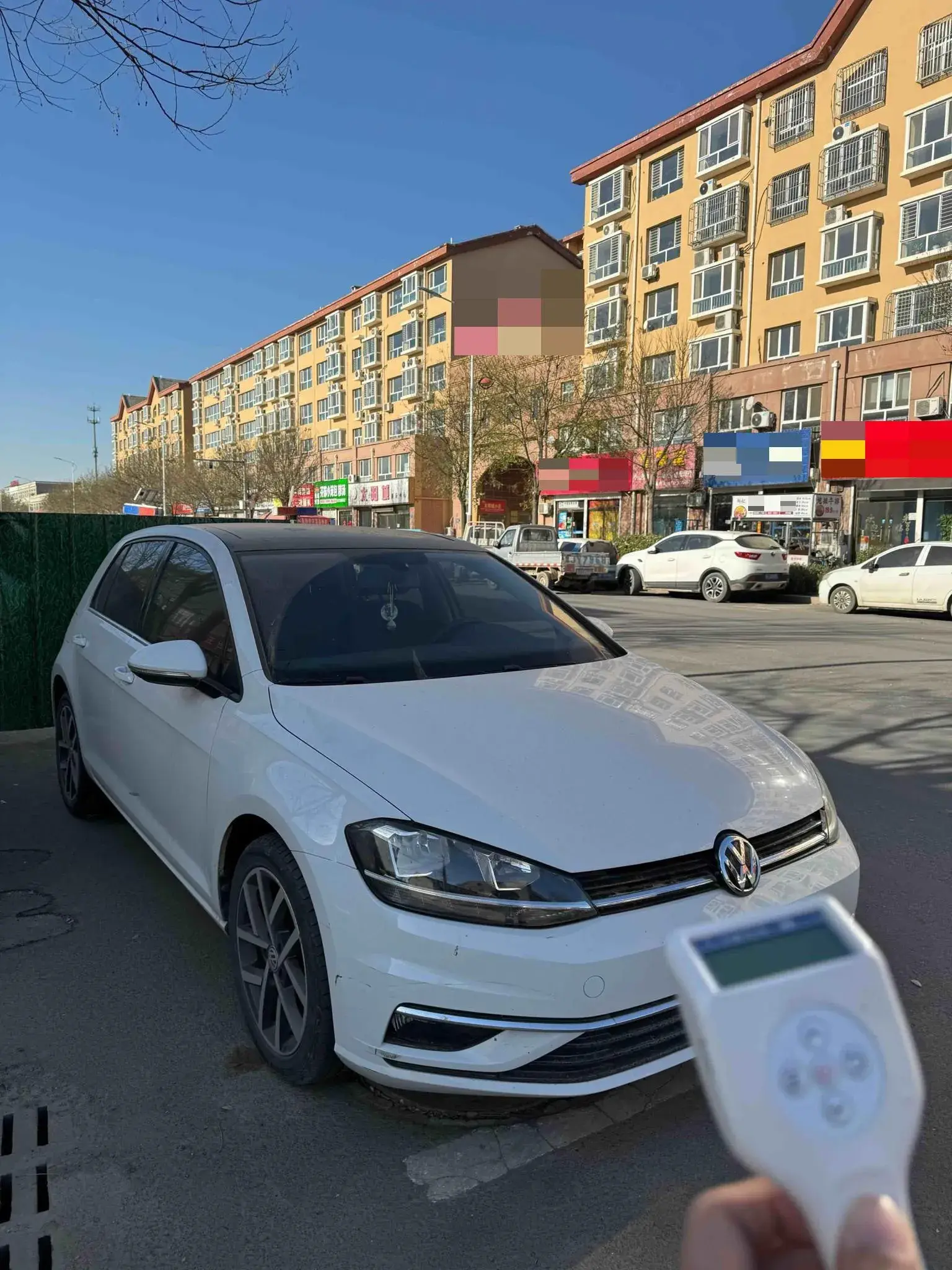 2020 VOLKSWAGEN GOLF thumbnail 3