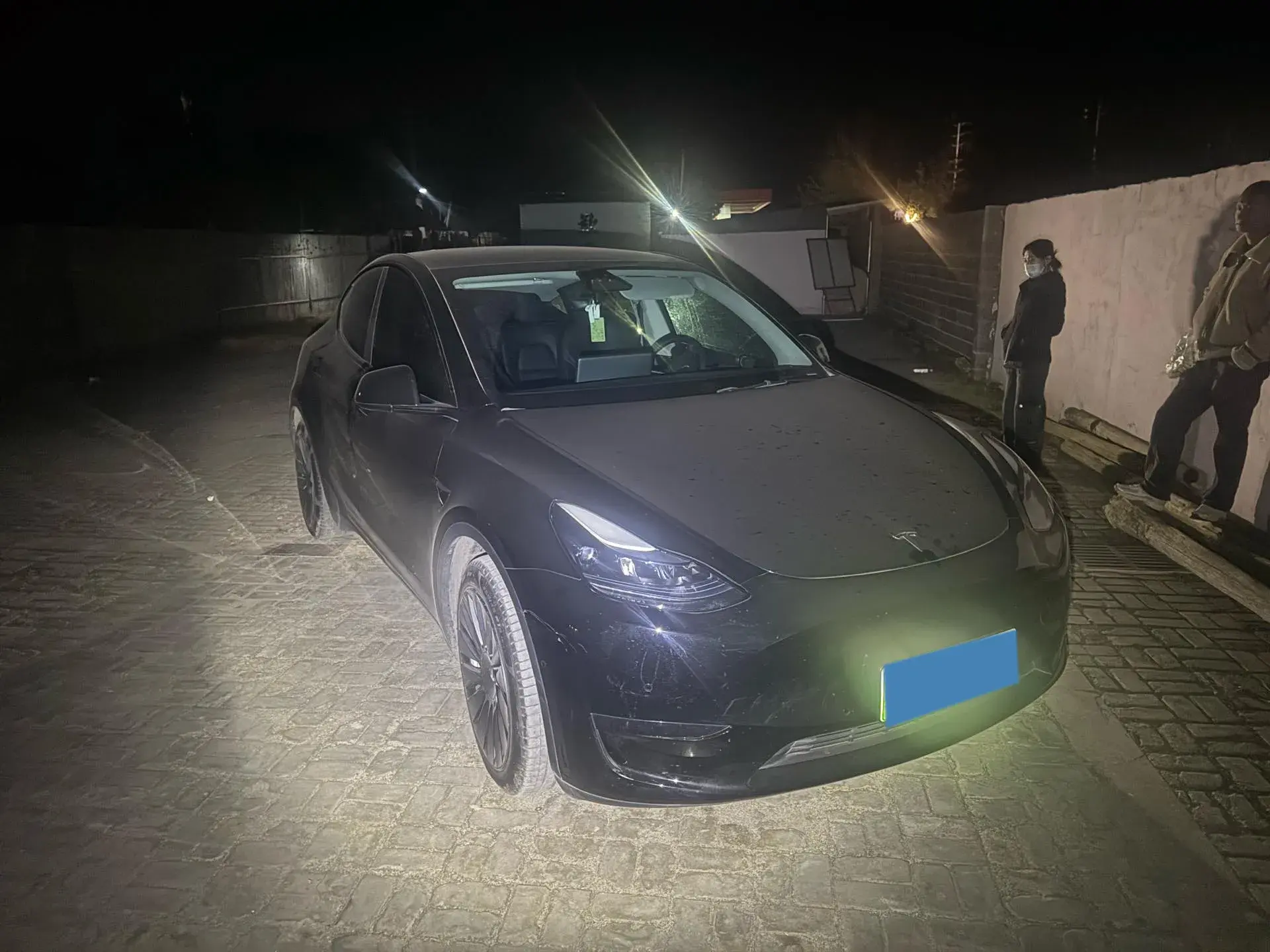 2022 TESLA MODEL view 1