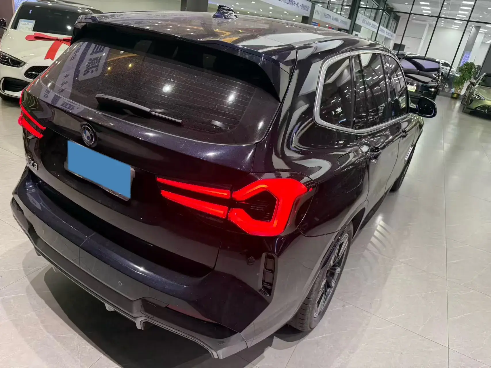 2022 BMW IX3 thumbnail 4