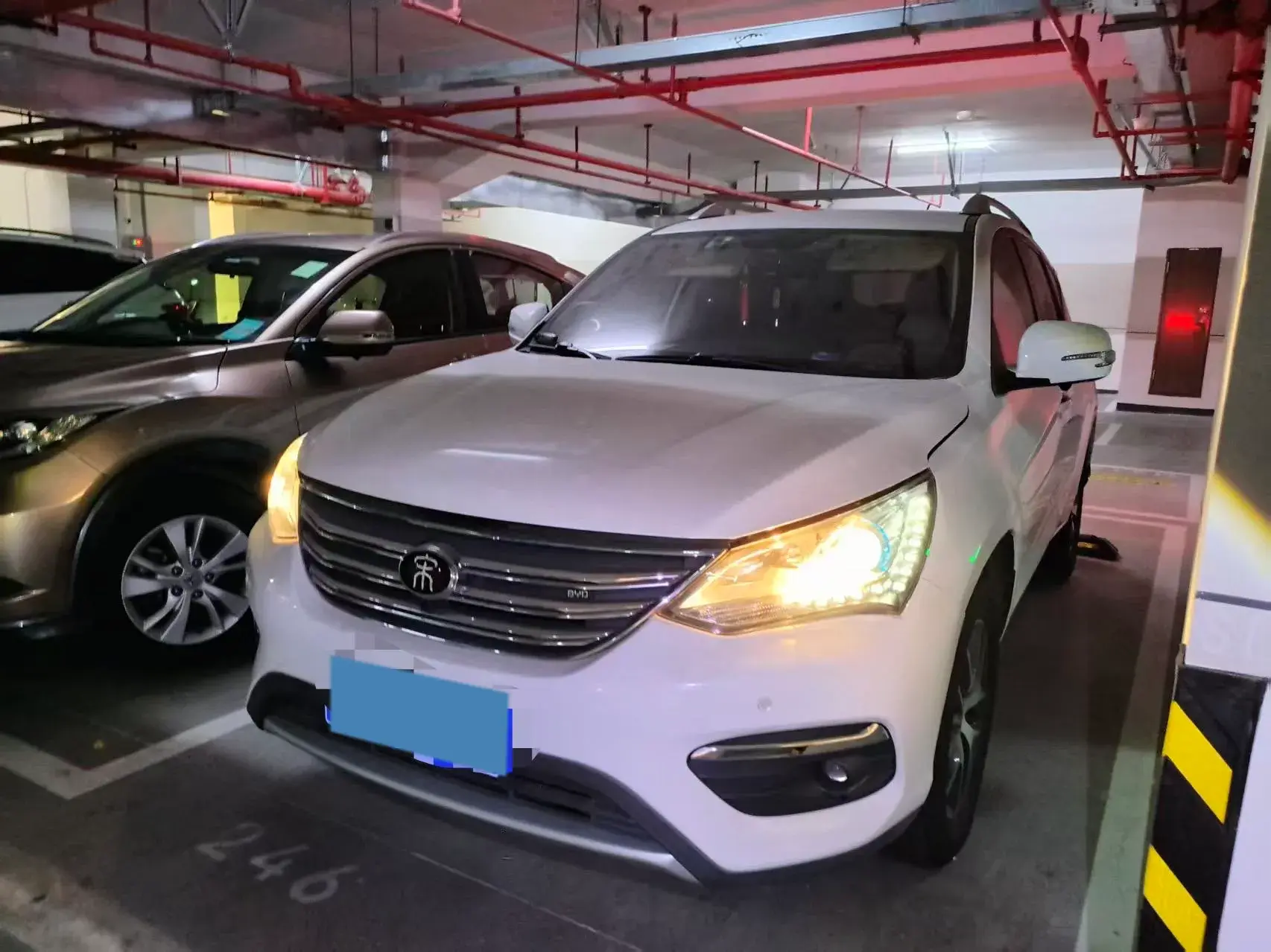 2018 BYD SONG view 1