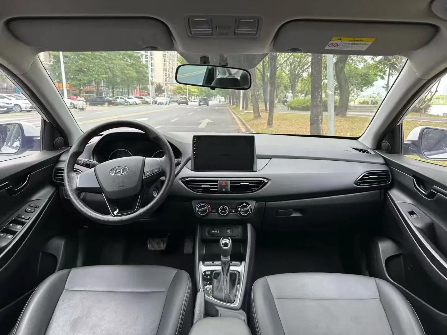 2020 HYUNDAI CELESTA thumbnail 2