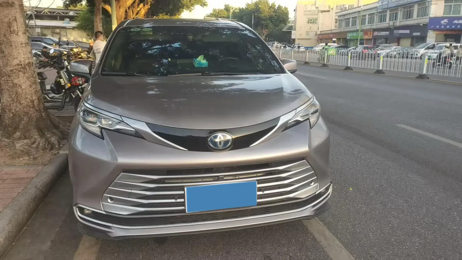 2021 TOYOTA SIENNA thumbnail 2