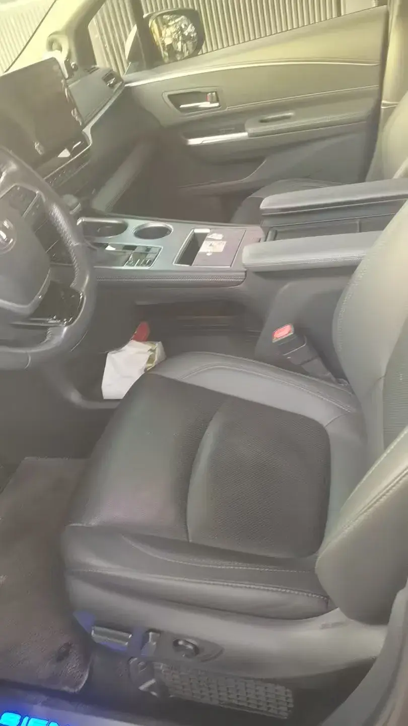 2021 TOYOTA SIENNA thumbnail 4