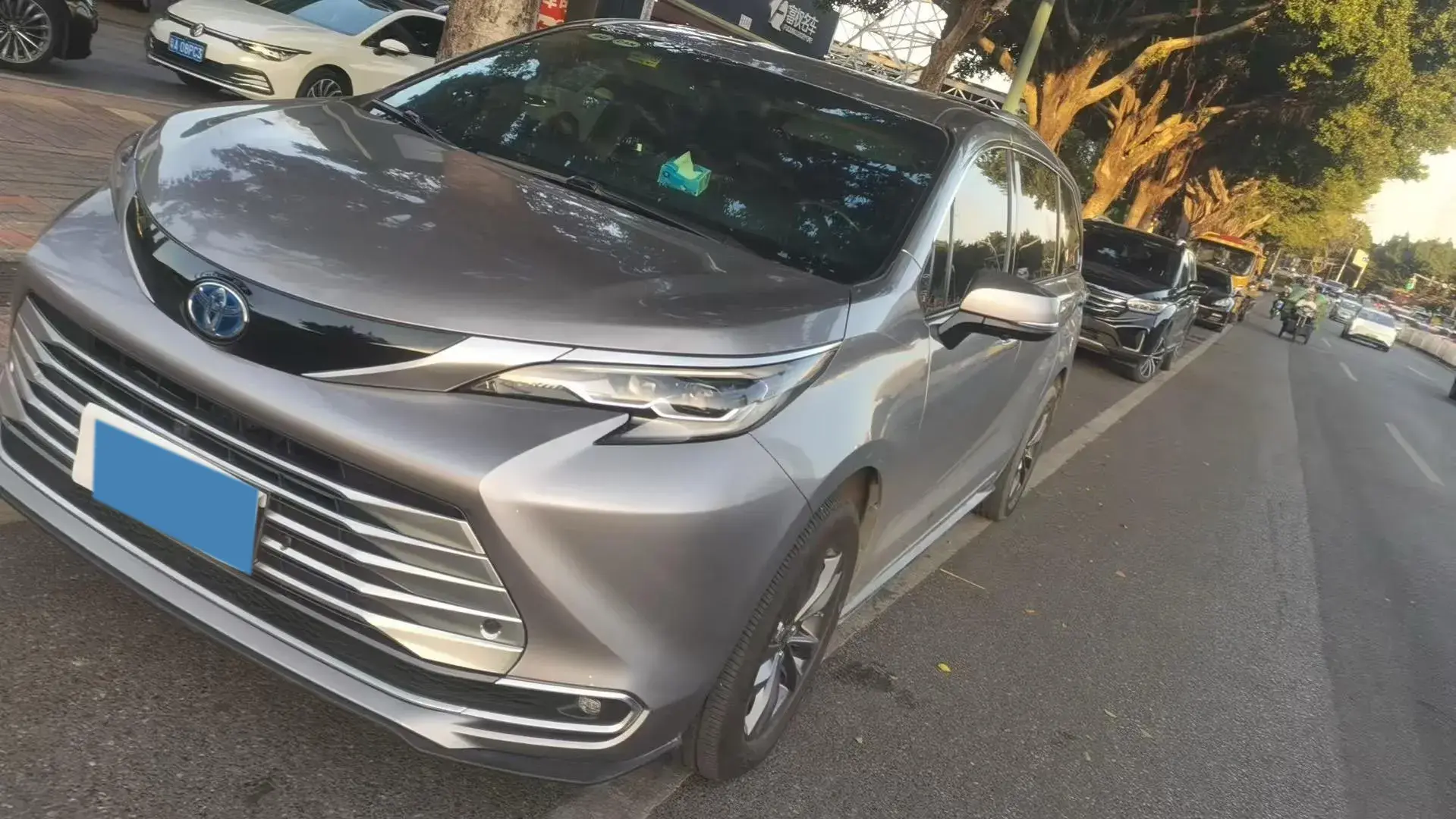 2021 TOYOTA SIENNA view 1