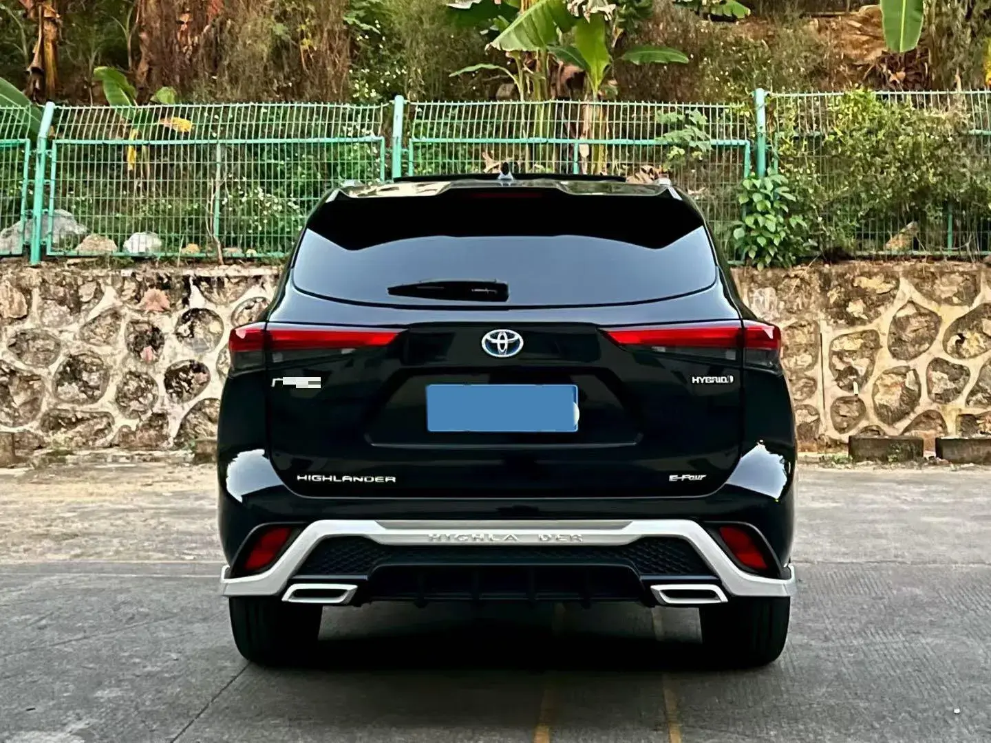 2022 TOYOTA HIGHLANDER thumbnail 3