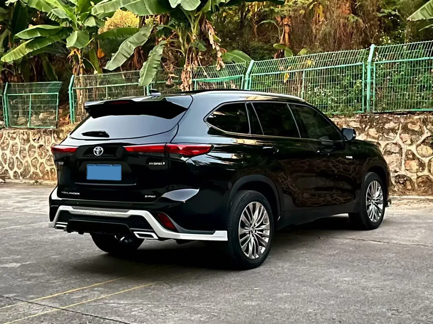 2022 TOYOTA HIGHLANDER thumbnail 4