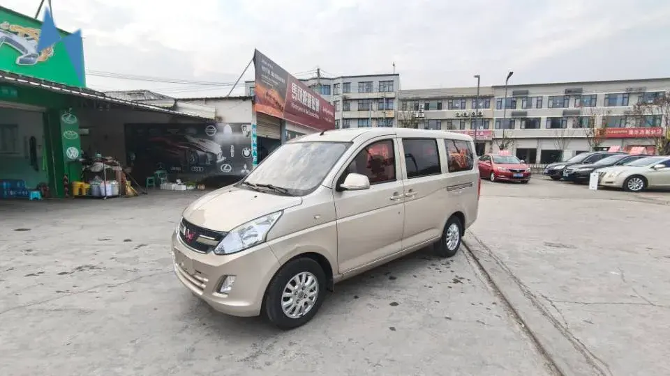 2018 WuLing RongGuang V 1.5L 112HP L4 5MT