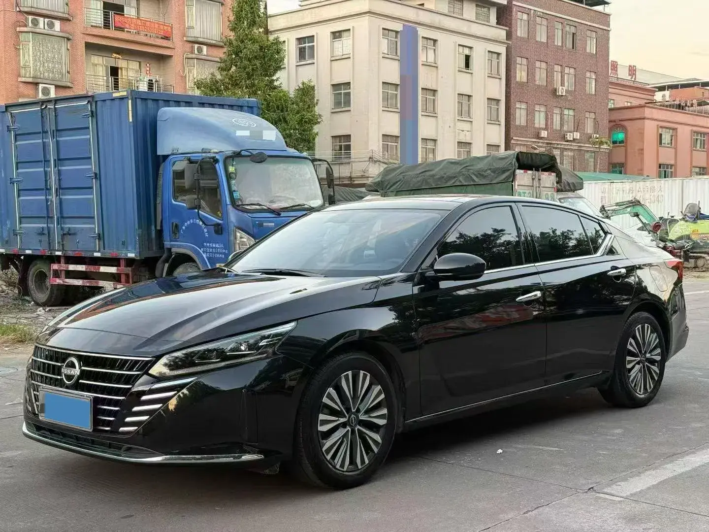 2025 NISSAN TEANA view 1