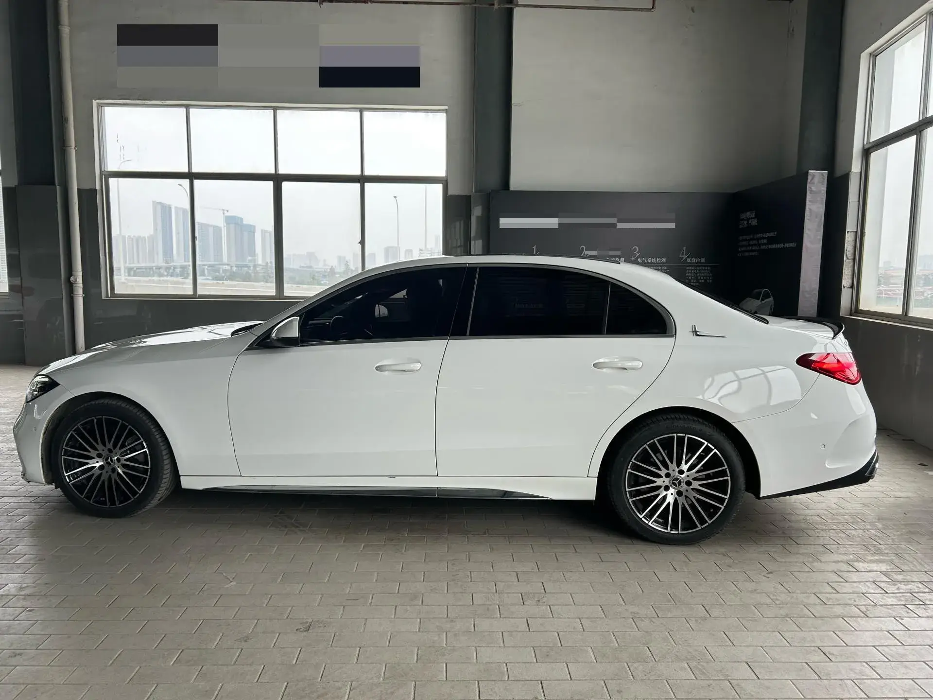 2023 MERCEDES-BENZ C thumbnail 3