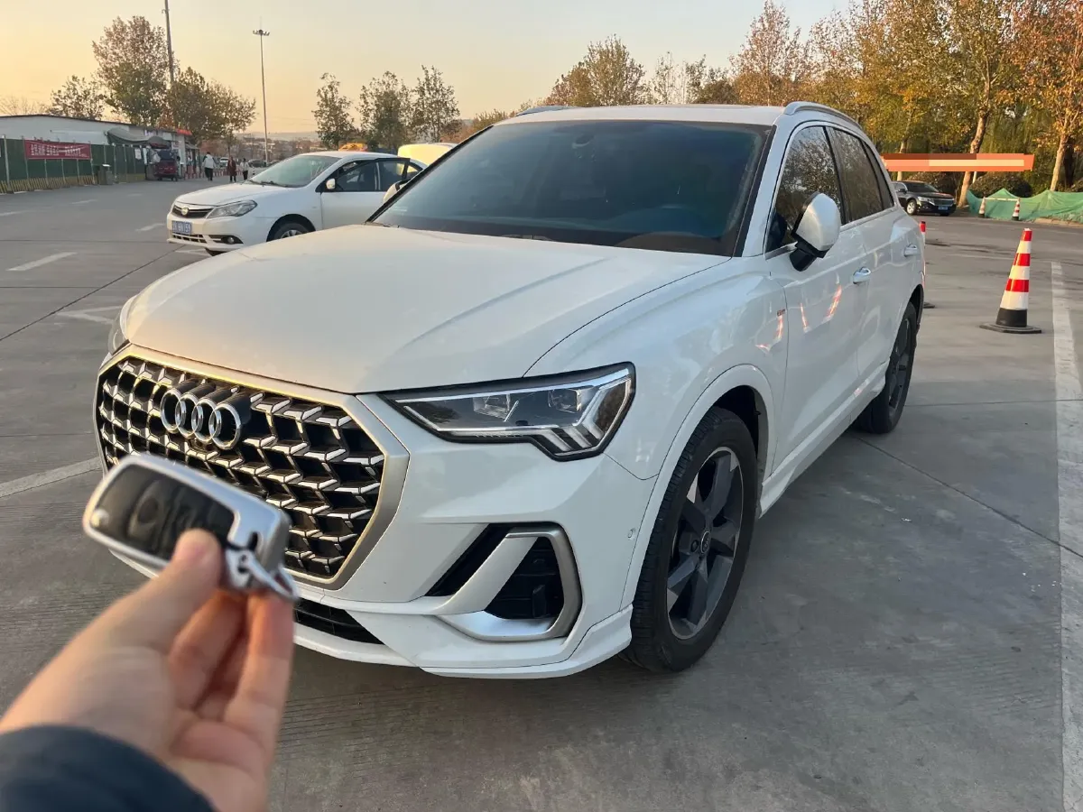 2024 Audi Q2L 1.5T 160HP L4 7DCT,autocango,china used car exporter,china ev exporter,chinese used car exporter,chinese used ev exporter
