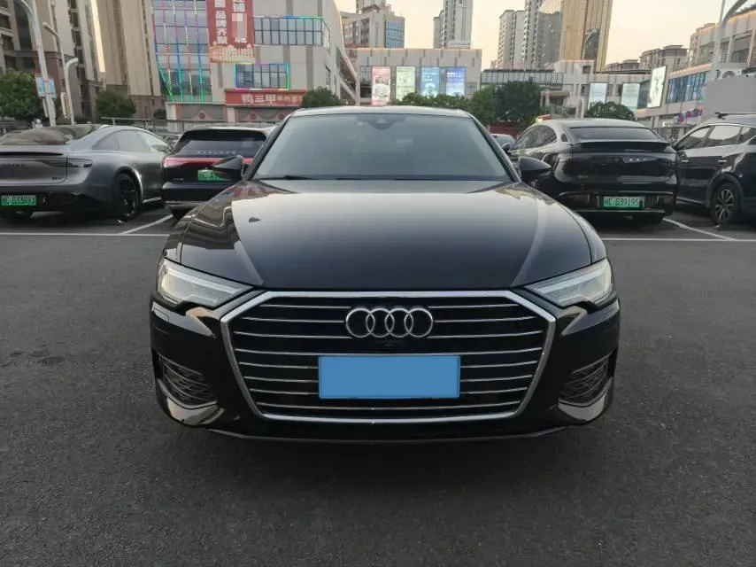 2020 Audi A6L 2.0T 224HP L4 7DCT,autocango,china used car exporter,china ev exporter,chinese used car exporter,chinese used ev exporter