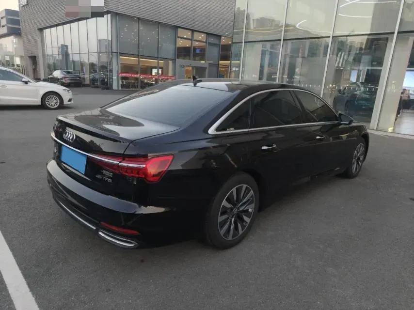 2020 Audi A6L 2.0T 224HP L4 7DCT,autocango,china used car exporter,china ev exporter,chinese used car exporter,chinese used ev exporter