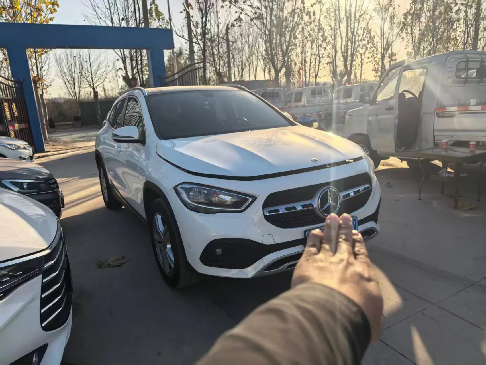 2020 MERCEDES-BENZ GLA thumbnail 2